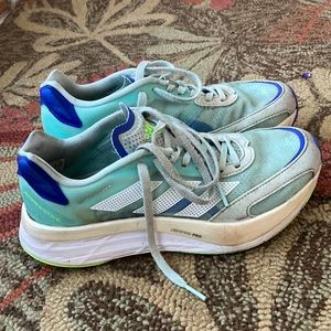 Adizero Boston 10 - Size 6